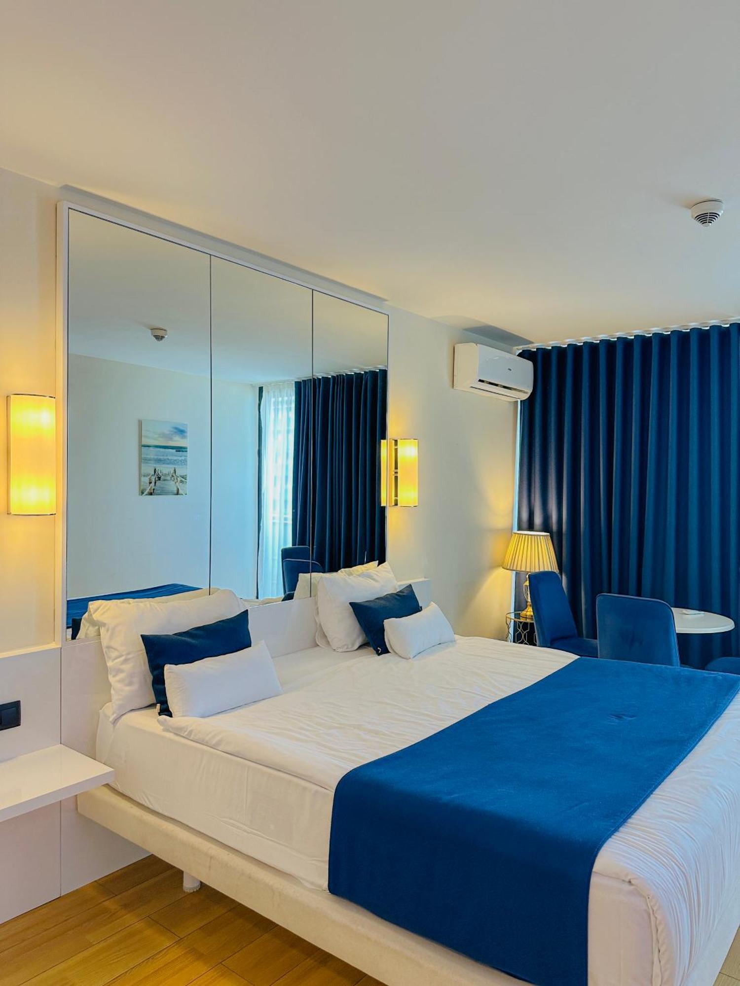 Seaside Vip Hotel Batumi Kültér fotó