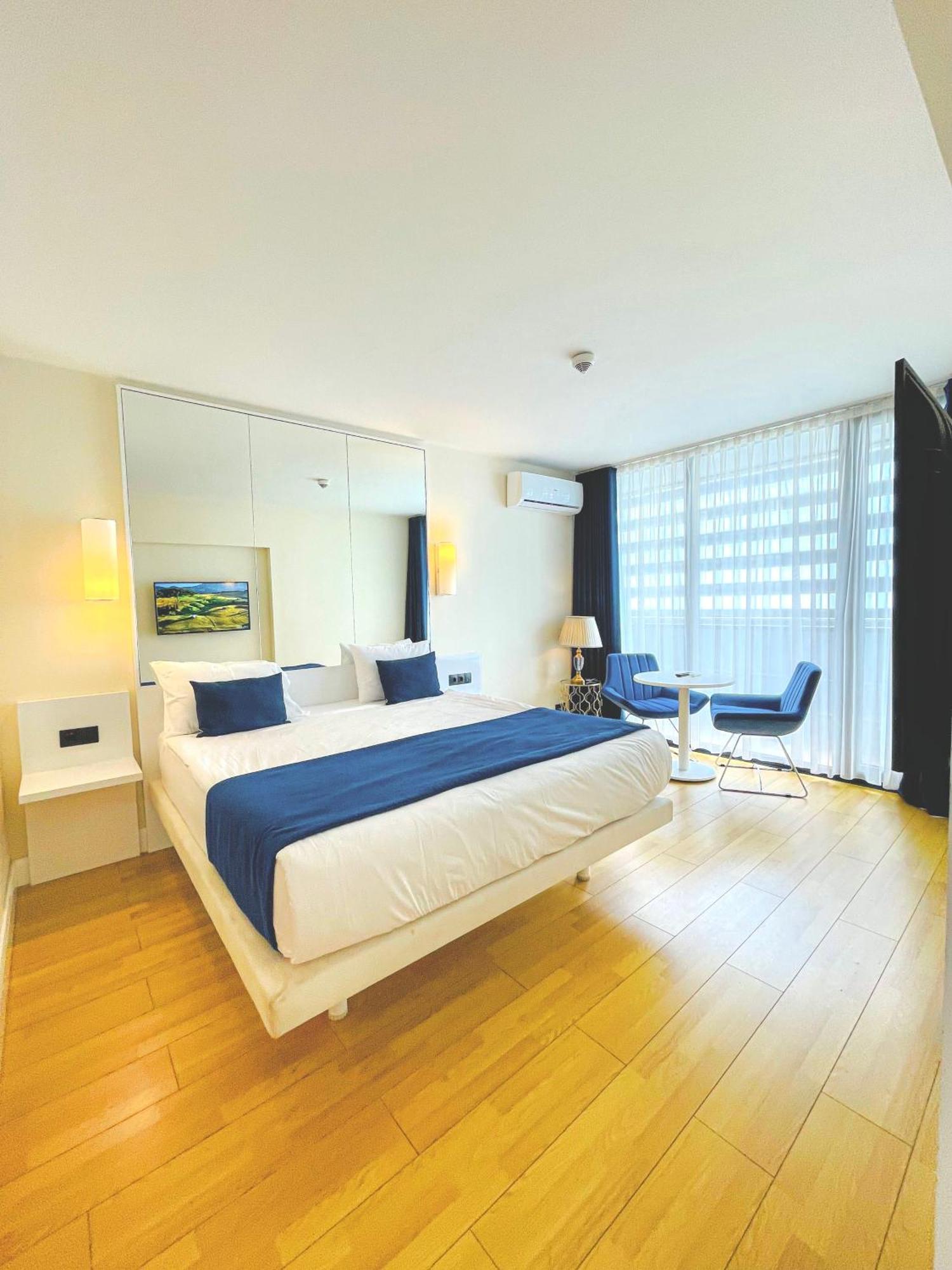 Seaside Vip Hotel Batumi Kültér fotó